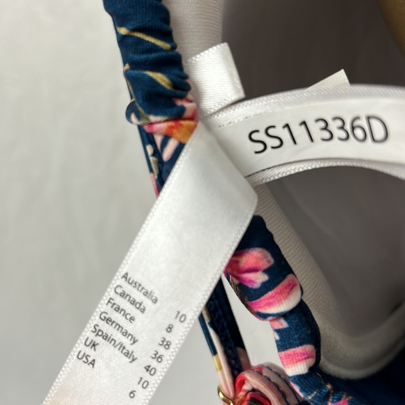 Azura Australia Floral Bikini Top | Size US 6 - Picture 5 of 7